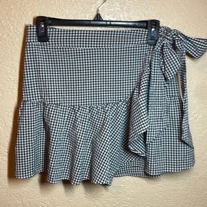 Francesca's skort size M